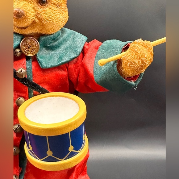 Vintage Toy Christmas Wind Up Musical Teddy Bear Playing A Drum #513 - Picture 3 of 6